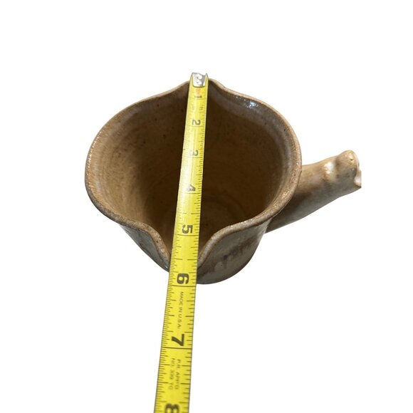 Handcrafted Rustic Signed M or W Pottery 2 Pouring Bowls With Handles Artisanal - Picture 10 of 11